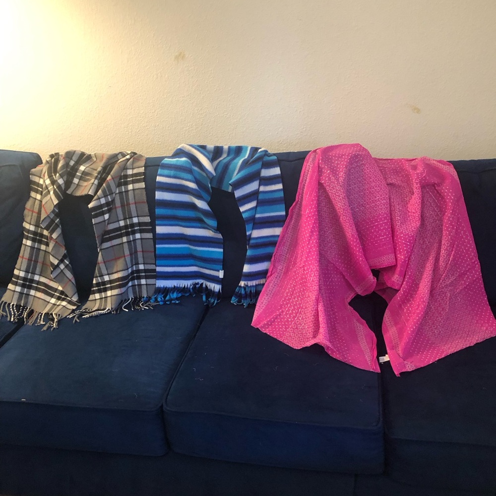 American Eagle Outfitters Kids Pink Polka Dot Robe with Blue and Plaid Robes